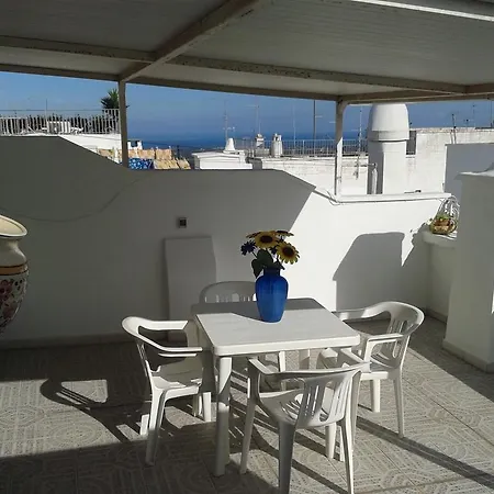 House 1909 Ostuni